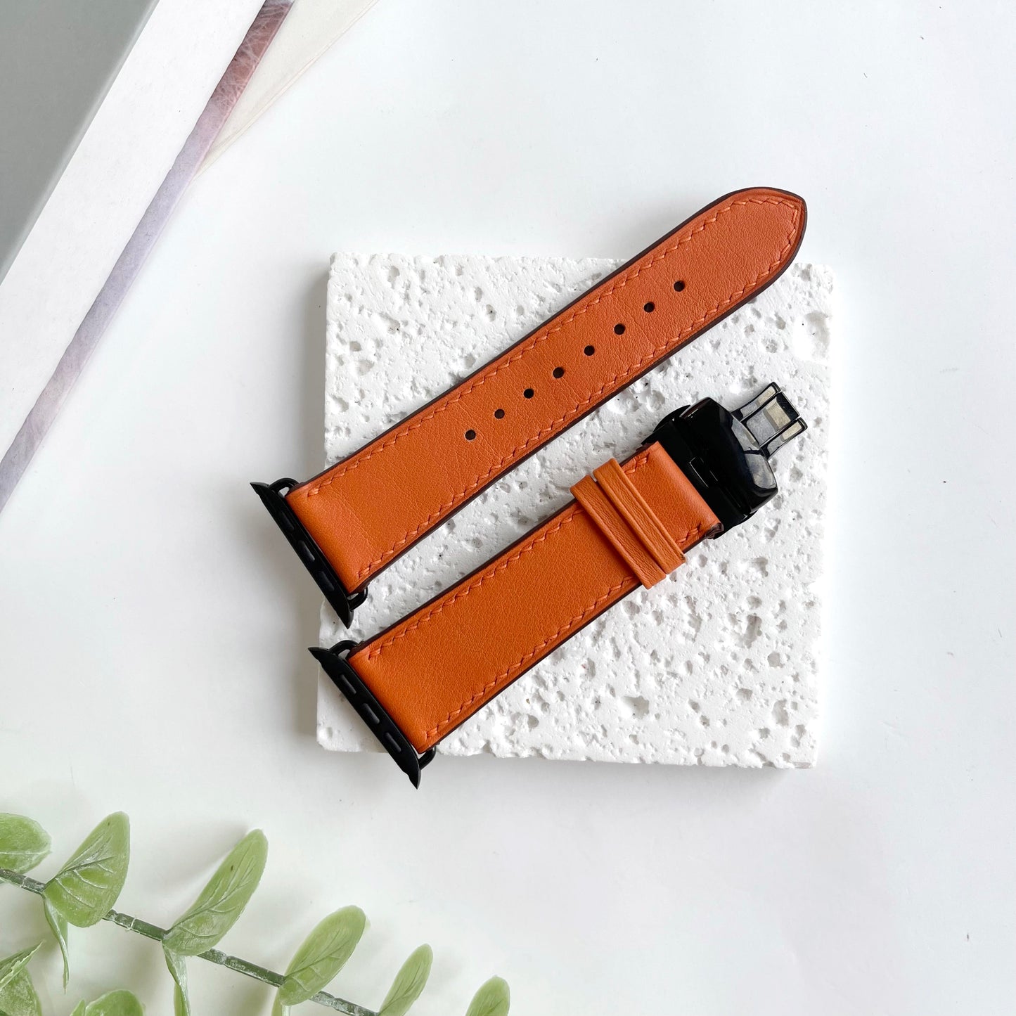 Handmade Swift Leather Apple Watch Band - Deployment Clasp